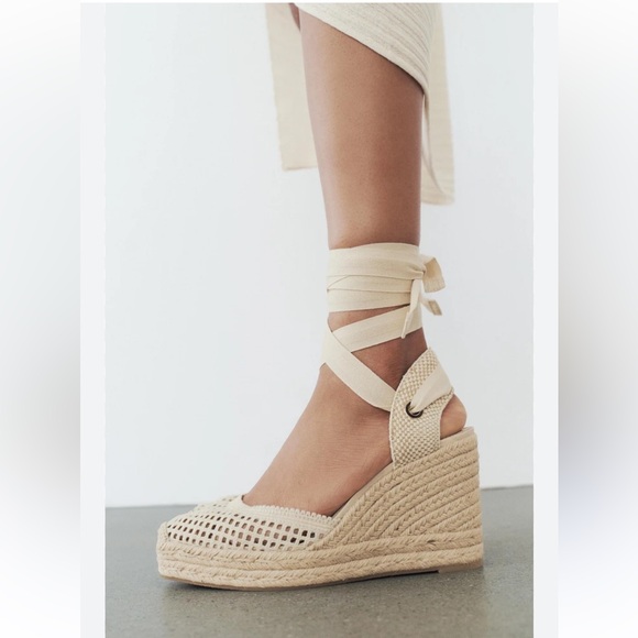 Zara Espadrilles Ankle Tied Crochet Wedges Off White Cream Beige size 6.5 37 NWT - Picture 11 of 11